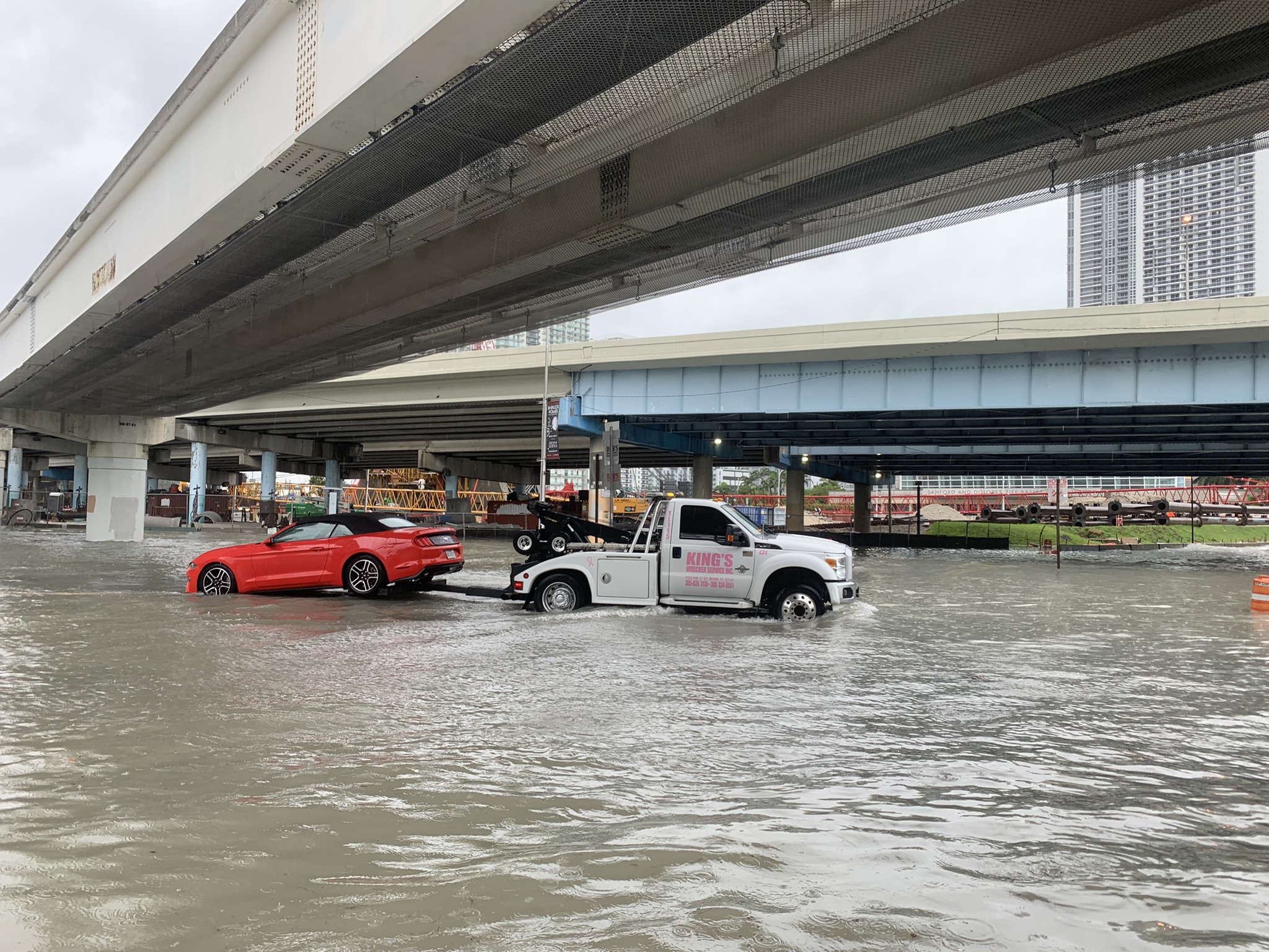 RMIR/Miami_tow.JPEG